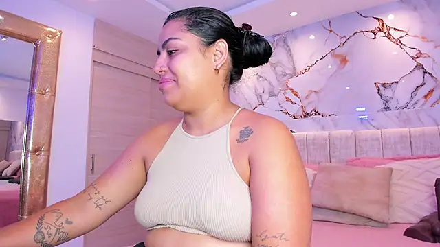 kiana cream online show from December 2025 11:41:02 AM