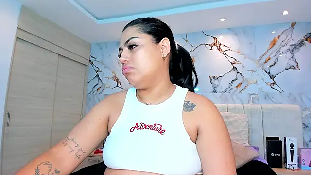 kiana cream online show from February 2026 11:27:02 AM