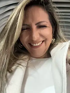  Abril-Office1 online show from December 2024 03:26:01 PM