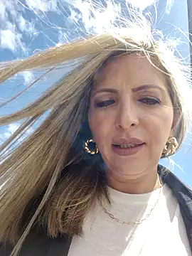  Abril-Office1 online show from February 2025 04:24:02 PM