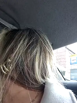  Abril-Office1 online show from February 2025 03:56:02 PM