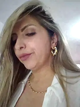  Abril-Office1 online show from March 2025 08:38:02 PM