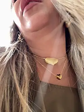  Abril-Office1 online show from September 2025 03:17:01 PM