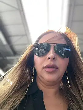  Abril-Office1 online show from April 2026 03:12:01 PM