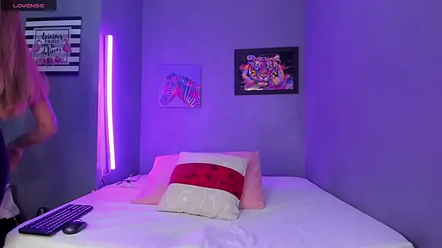 IsabellaSpencer online show from March 2025 10:07:02 PM