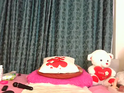 Pretty-shally online show from March 2025 12:55:02 PM