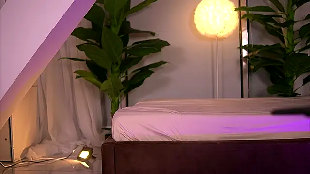 KaylaBray online show from November 2025 04:56:01 AM