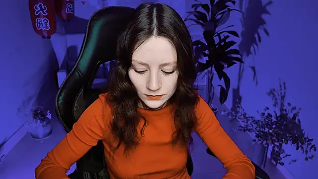 Snapshot of VeliraBraitberg chatting on February 2025 08:07:01 AM VeliraBraitberg online show from February 2025 08:07:01 AM