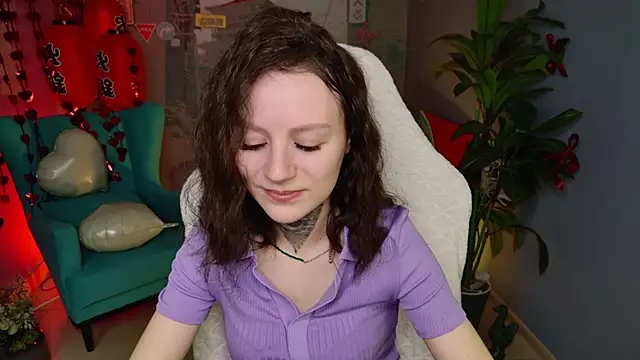 Snapshot of VeliraBraitberg chatting on February 2026 01:18:02 PM VeliraBraitberg online show from February 2026 01:18:02 PM