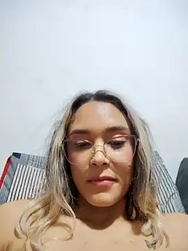 TaraaHot online show from March 2025 04:45:02 AM