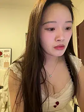 rose-u online show from March 2025 11:18:01 AM