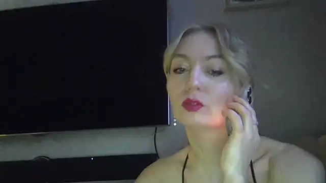 ZarinaSwift online show from December 2024 04:31:02 AM