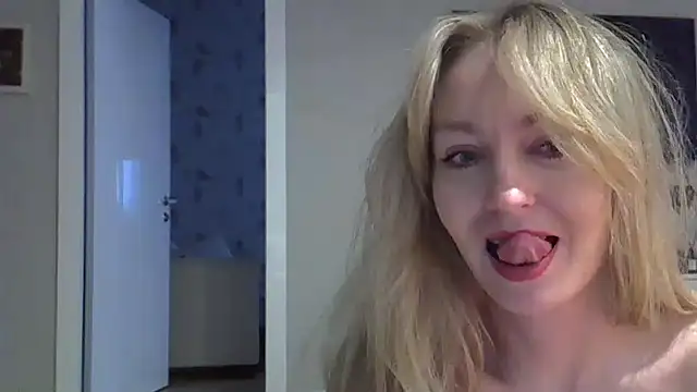 ZarinaSwift online show from February 2025 05:16:01 AM