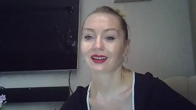 ZarinaSwift online show from October 2025 07:17:02 AM