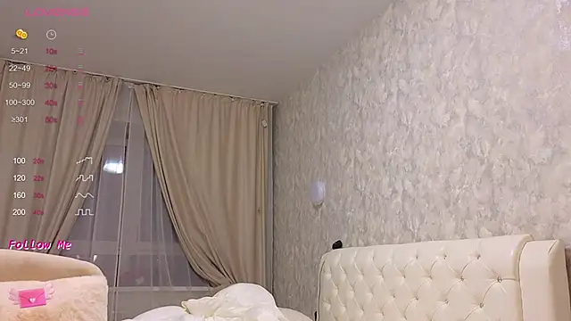 LaraSkinny online show from February 2025 12:22:01 PM