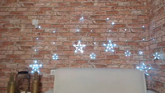 Amelia Kiss  online show from March 2025 12:50:01 AM