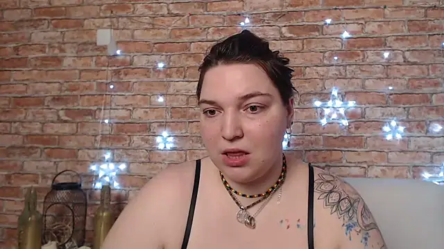 Amelia Kiss  online show from March 2025 12:44:01 AM