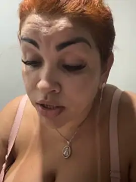 Snapshot of Bruninhaa34 chatting on February 2026 10:15:02 PM Bruninhaa34 online show from February 2026 10:15:02 PM