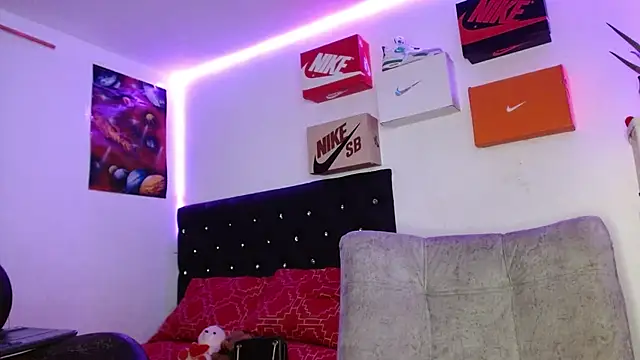 king  Black online show from December 2024 05:42:02 AM