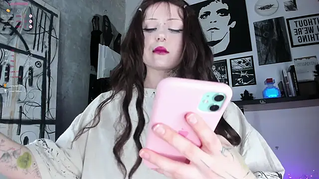 little grinch666 online show from December 2024 11:21:01 PM