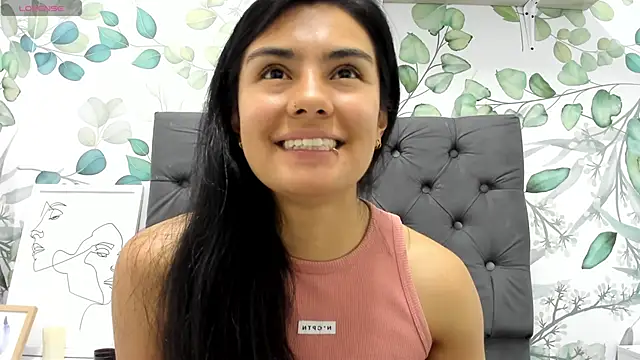 atilanadiaz7 online show from January 2025 06:17:02 PM