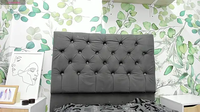 atilanadiaz7 online show from March 2025 05:23:02 PM