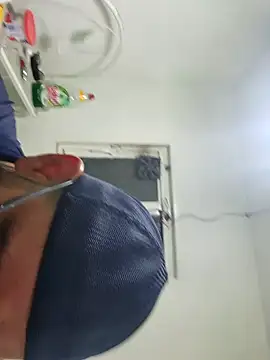 Snapshot of Ricorry@xh chatting on January 2025 04:14:02 AM Ricorryxh online show from January 2025 04:14:02 AM