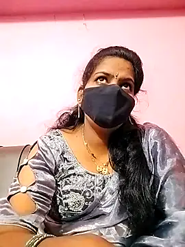 melina214 online show from November 2025 03:45:02 AM