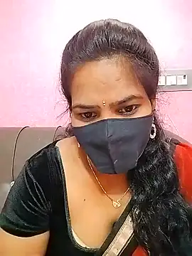 Snapshot of melina214 chatting on July 2026 04:04:01 AM melina214 online show from July 2026 04:04:01 AM
