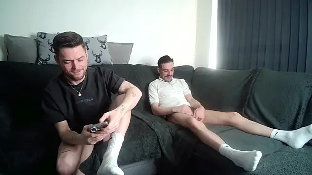 twotwinkhusbandss online show from April 2026 06:21:02 PM