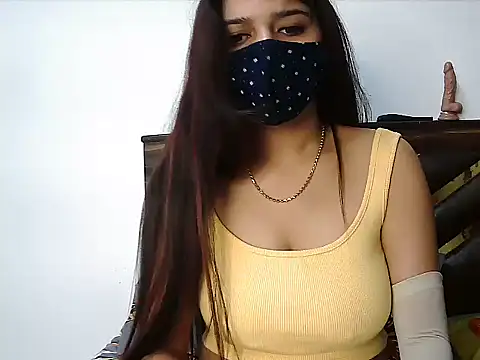 Gloie4u online show from December 2025 05:05:01 AM