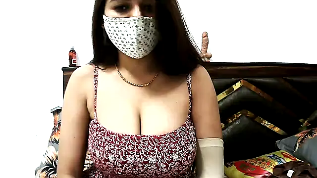 Snapshot of Gloie4u chatting on February 2026 10:44:02 AM Gloie4u online show from February 2026 10:44:02 AM