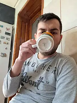 hornny1995 online show from February 2026 01:36:01 PM