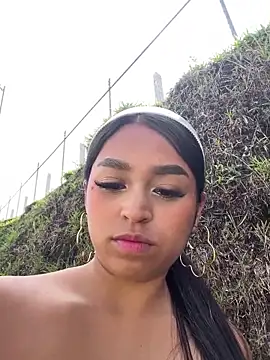 Juli Walker online show from December 2024 02:28:01 PM