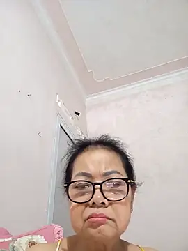 Hotestlove online show from April 2026 08:47:01 PM