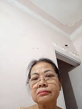 Snapshot of Hotestlove chatting on May 2026 10:22:02 PM Hotestlove online show from May 2026 10:22:02 PM