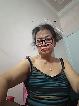 Snapshot of Hotestlove chatting on June 2026 04:47:01 AM Hotestlove online show from June 2026 04:47:01 AM