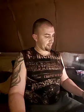 Foxyshaved online show from January 2025 12:56:01 PM