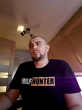 Foxyshaved online show from February 2025 02:24:02 PM