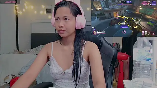 Snapshot of Kana_G chatting on January 2025 03:46:01 PM Kana G online show from January 2025 03:46:01 PM