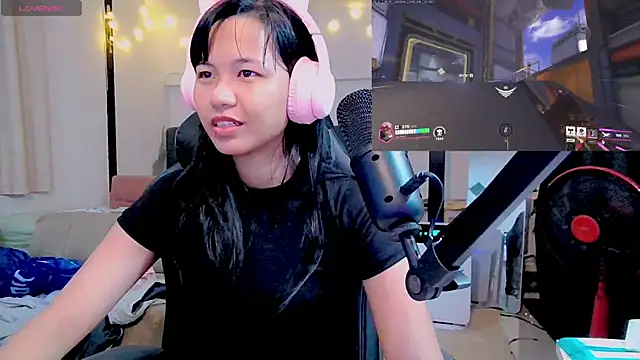 Snapshot of Kana_G chatting on February 2025 02:47:02 PM Kana G online show from February 2025 02:47:02 PM