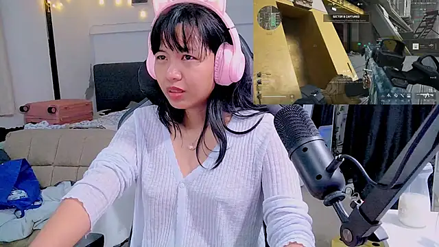 Snapshot of Kana_G chatting on February 2025 05:33:01 PM Kana G online show from February 2025 05:33:01 PM