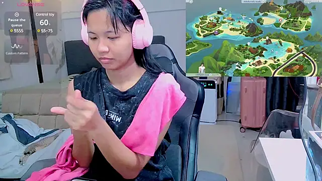 Snapshot of Kana_G chatting on February 2025 01:37:02 PM Kana G online show from February 2025 01:37:02 PM