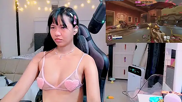 Snapshot of Kana_G chatting on February 2025 07:54:02 PM Kana G online show from February 2025 07:54:02 PM