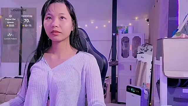 Snapshot of Kana_G chatting on February 2025 06:45:01 PM Kana G online show from February 2025 06:45:01 PM