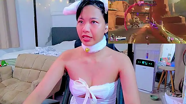 Snapshot of Kana_G chatting on March 2025 06:43:02 PM Kana G online show from March 2025 06:43:02 PM