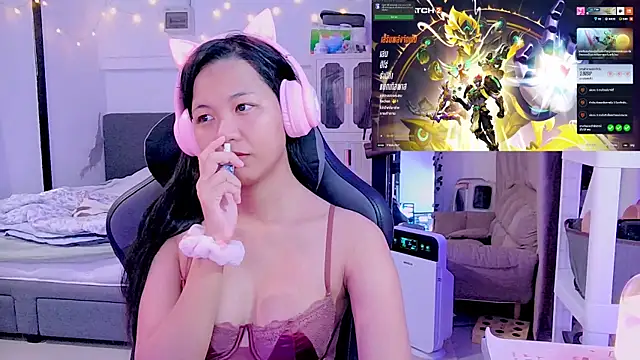 Snapshot of Kana_G chatting on March 2025 10:24:02 AM Kana G online show from March 2025 10:24:02 AM