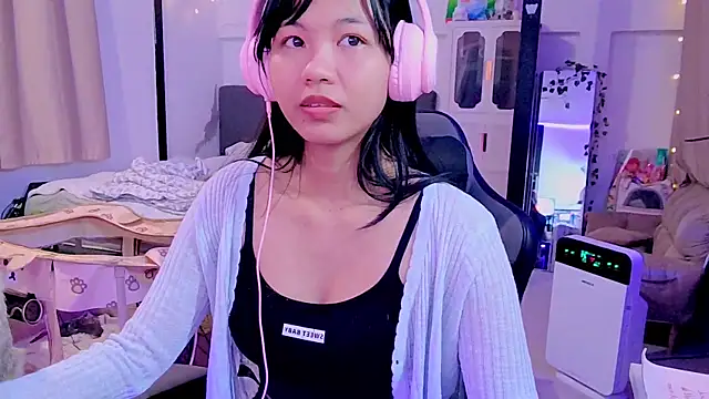 Snapshot of Kana_G chatting on March 2025 01:51:01 PM Kana G online show from March 2025 01:51:01 PM