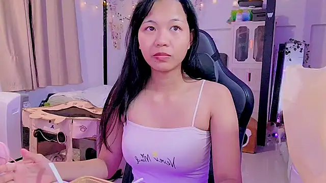 Snapshot of Kana_G chatting on March 2025 03:56:01 PM Kana G online show from March 2025 03:56:01 PM