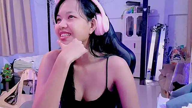 Snapshot of Kana_G chatting on March 2025 02:53:02 PM Kana G online show from March 2025 02:53:02 PM